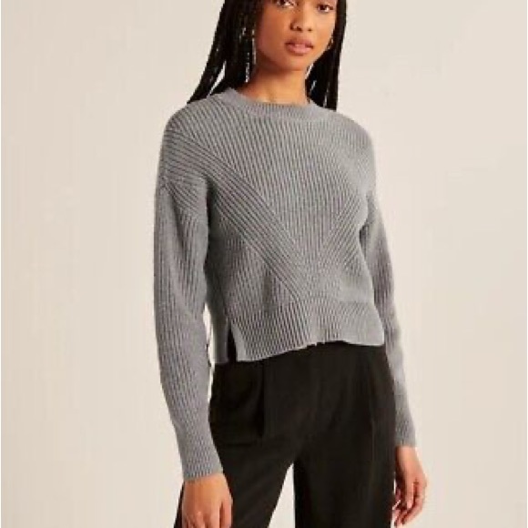 Abercrombie Wedge Crew Sweater in Cream - Picture 2 of 7